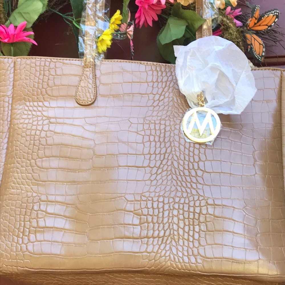 Purse - Picture 5 of 6